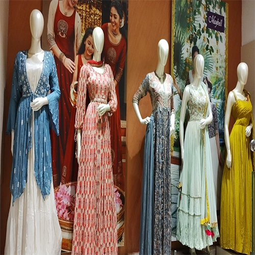 Kalyan silks trivandrum exclusive bridal collection with traditional sarees and modern gowns