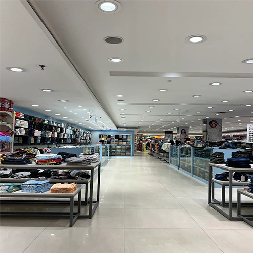 kKalyan silks trivandrum bridal wear showroom with premium wedding sarees and designer outfits