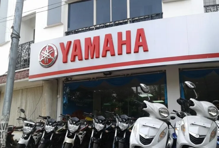Yamaha Denz Motors authorised two wheeler showroom Kowdiar Thiruvananthapuram Kerala Yamaha motorcyc