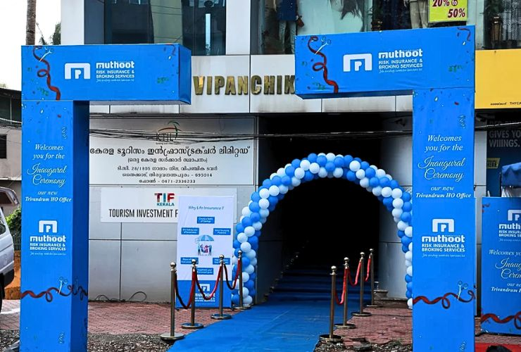 Muthoot Risk Insurance & Broking Services and insurance advisory team in Thycaud Thiruvananthapuram